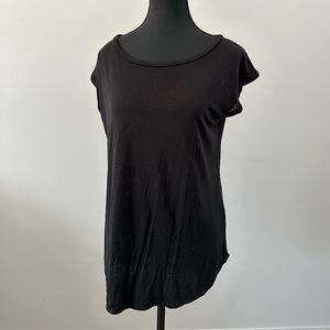 Sz S ARITZIA WILFRED Split/Open Back T Shirt